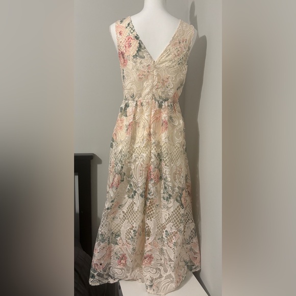 Elegant Floral Midi Dress in Cream and Peachy pinks and forest green - Picture 2 of 8